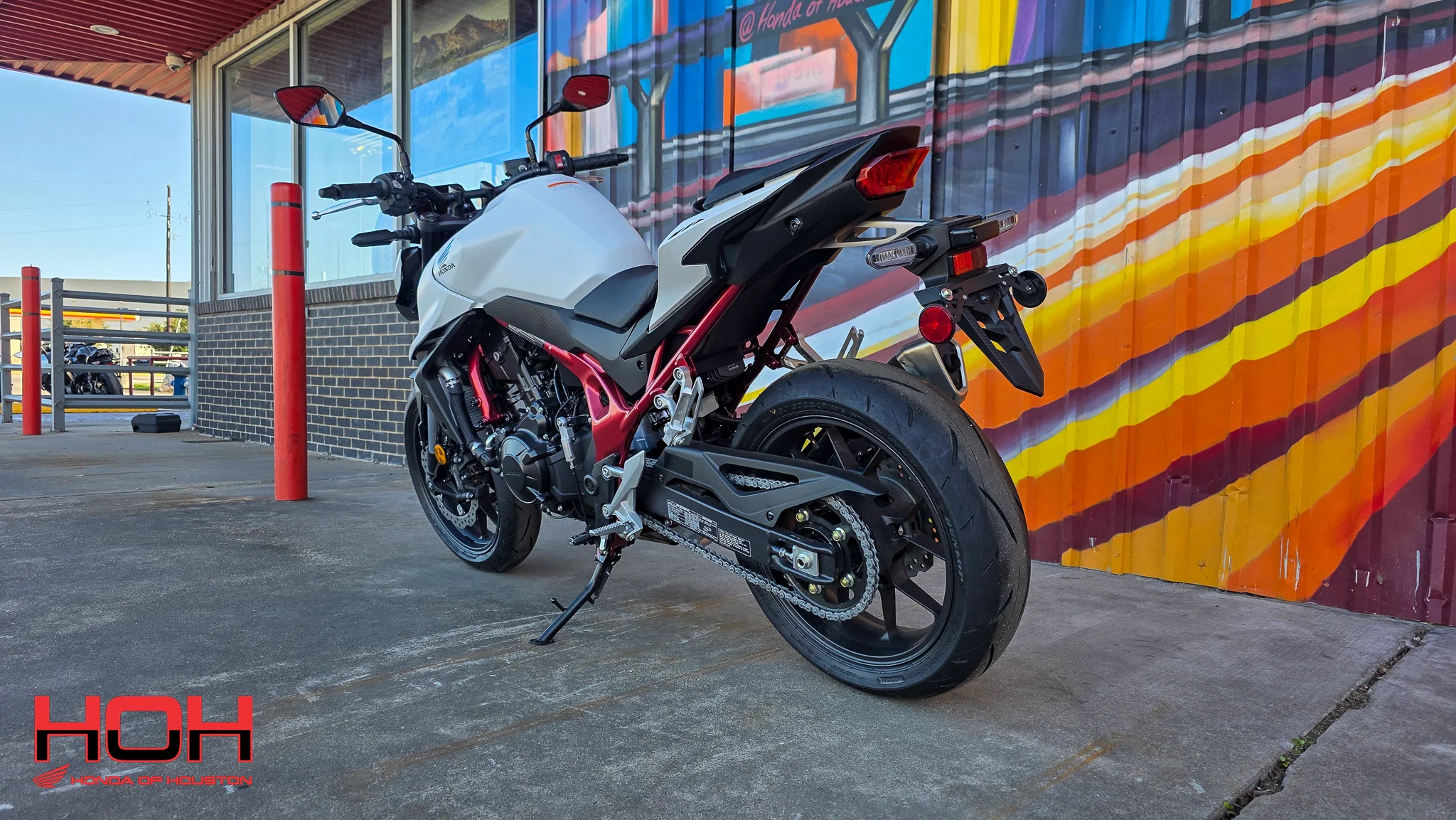 2025 HONDA CB750 Hornet in WHITE - view 4