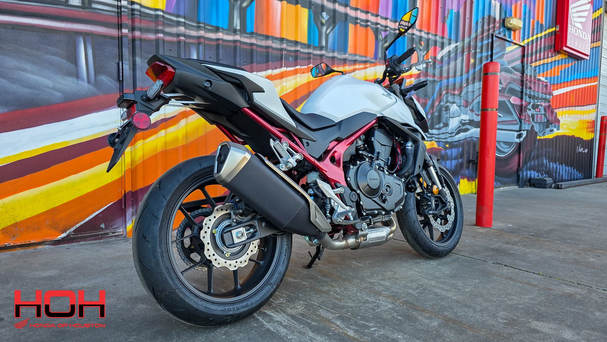 2025 HONDA CB750 Hornet in WHITE - view 2