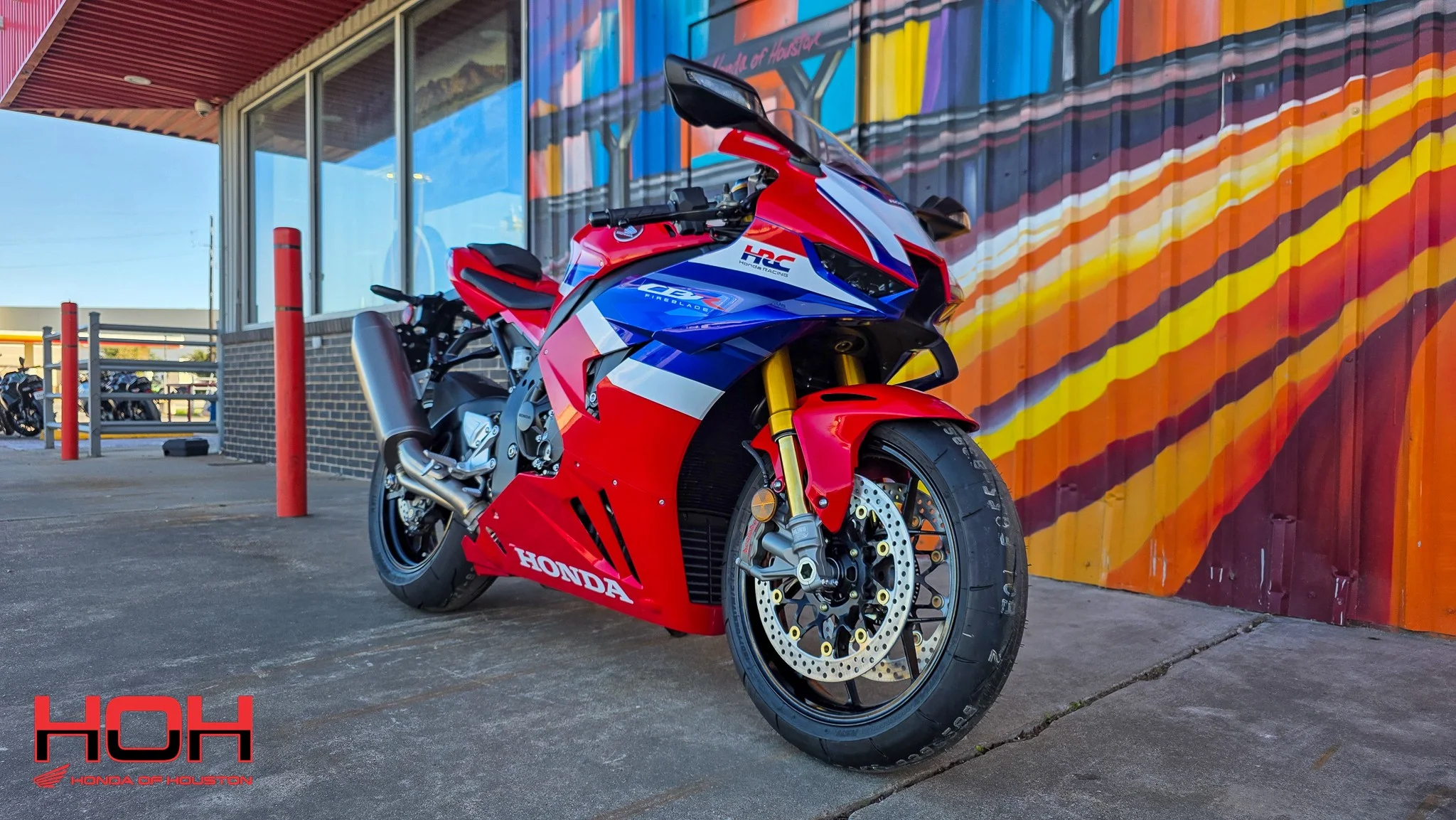 2025 HONDA CBR1000RR-R Fireblade SP in RED - view 8