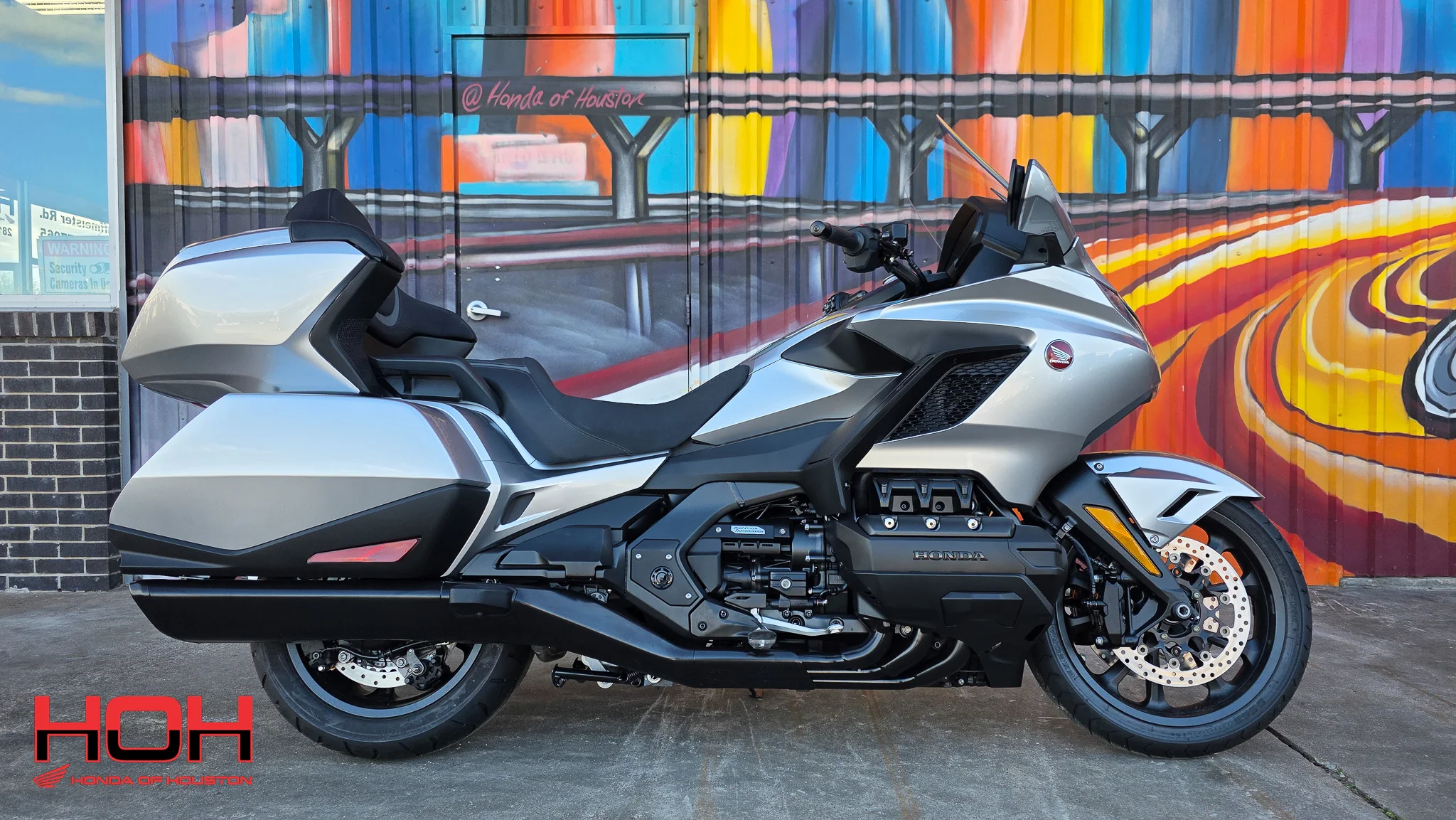 2025 HONDA Gold Wing Tour Automatic DCT in SILVER