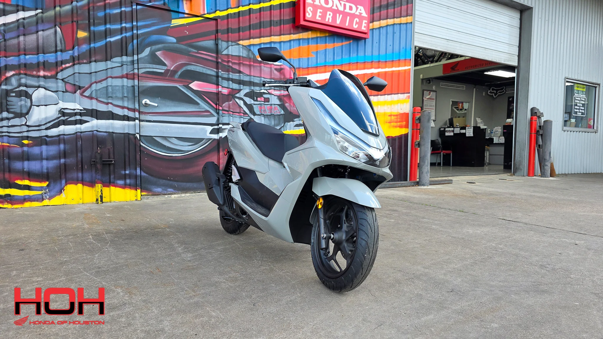 2025 HONDA PCX in GRAY - view 2