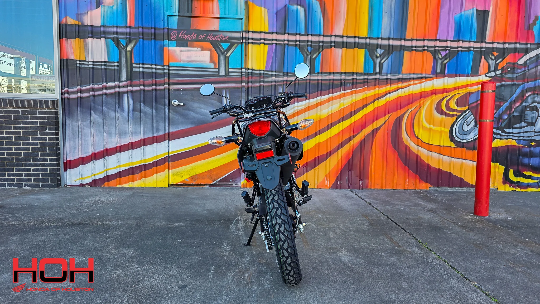 2025 HONDA XR150L in GRAY - view 3